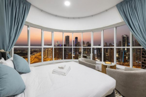 Stunning Panoramic Sea & Marina City Skyline View